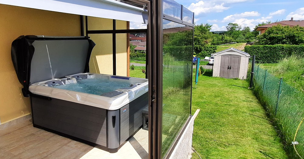 你知道如何清潔水療浴缸保溫蓋嗎